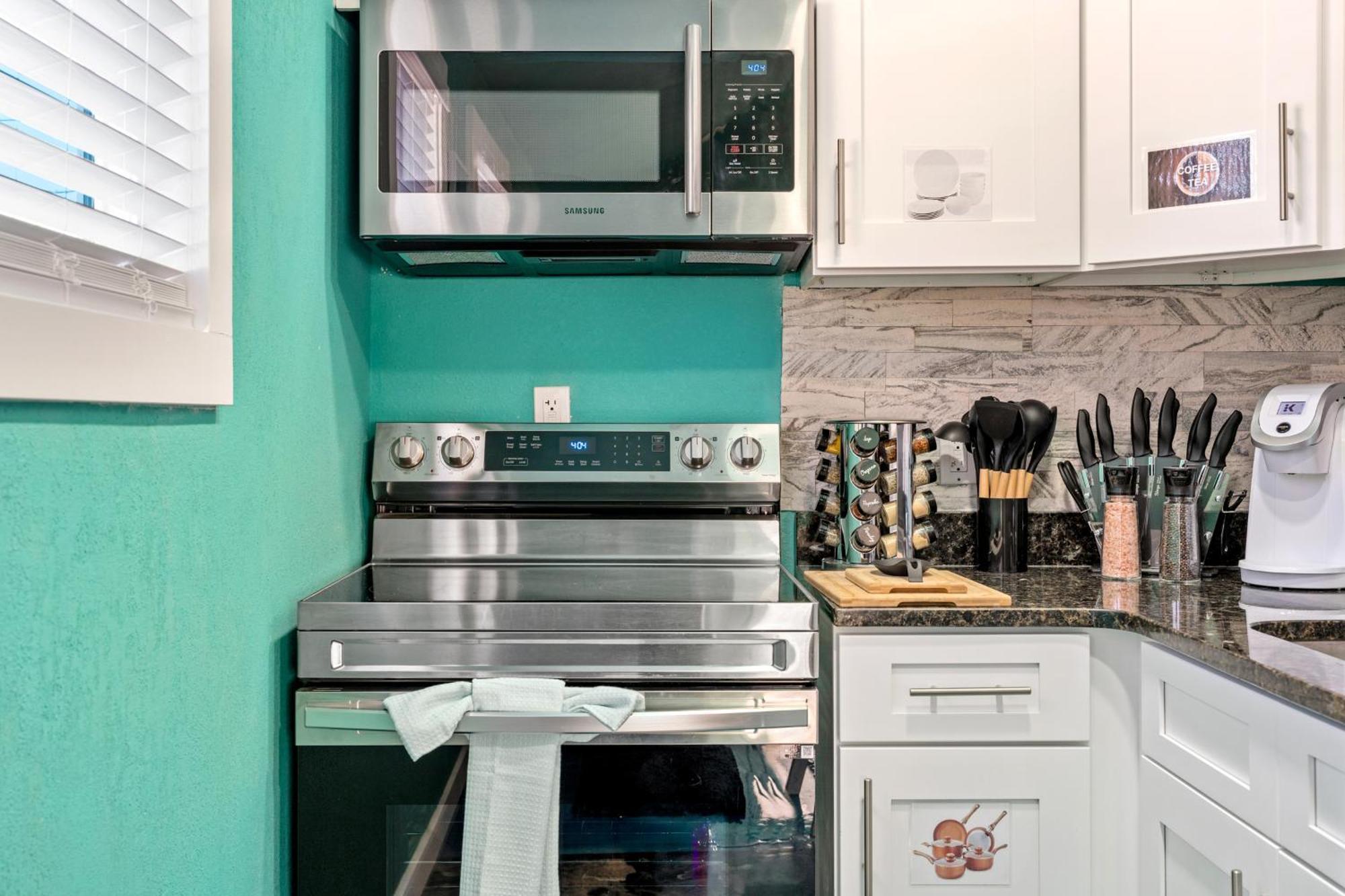 Above The Sea Apartment St. Petersburg Ngoại thất bức ảnh
