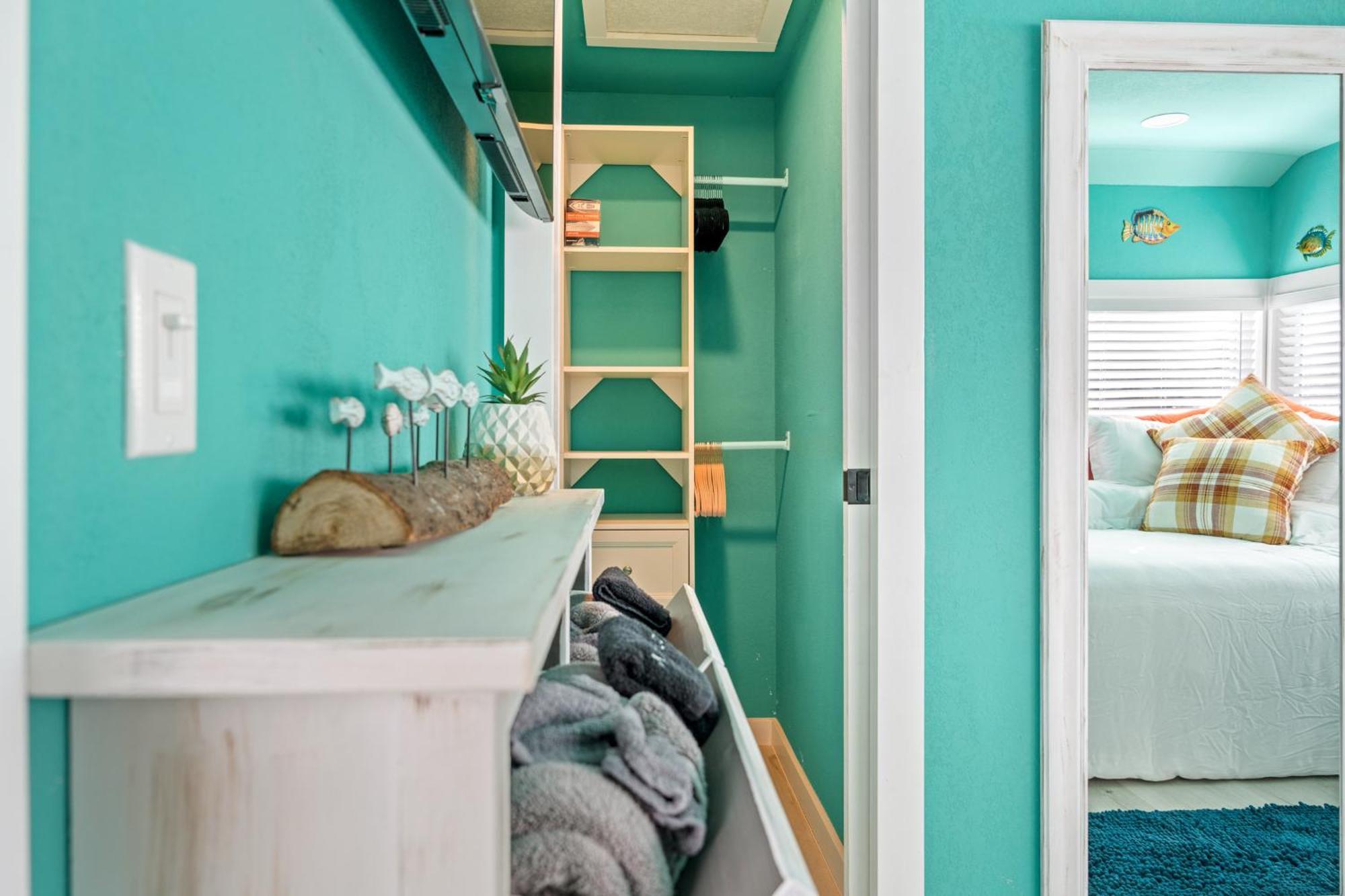 Above The Sea Apartment St. Petersburg Ngoại thất bức ảnh
