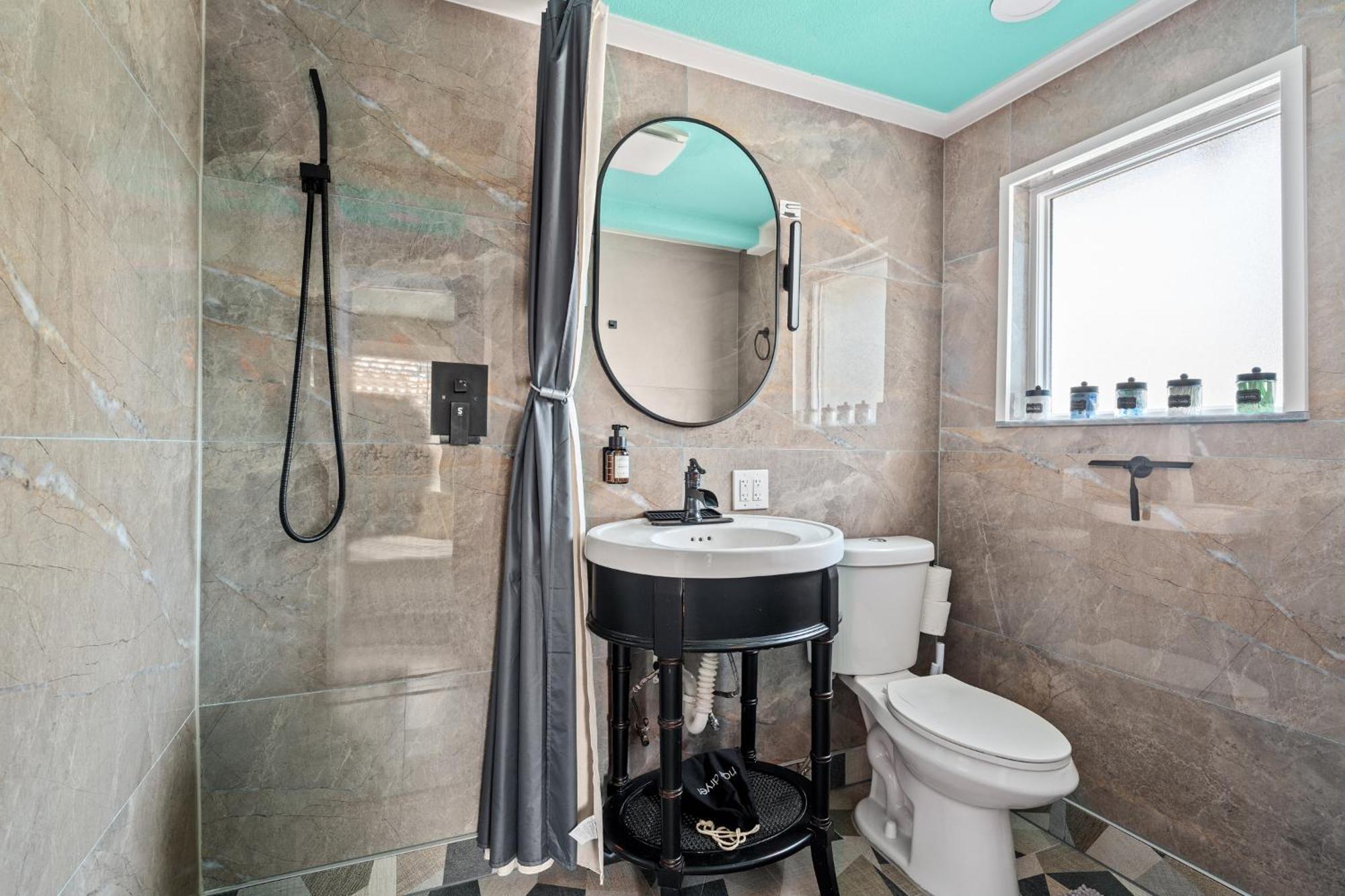 Above The Sea Apartment St. Petersburg Ngoại thất bức ảnh